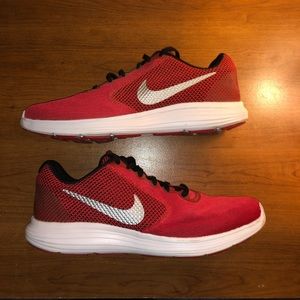 Nike Revolution 3